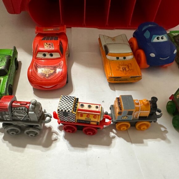 Chugging Car or Train Carry Case. All toys included and recently cleaned - Picture 2 of 7